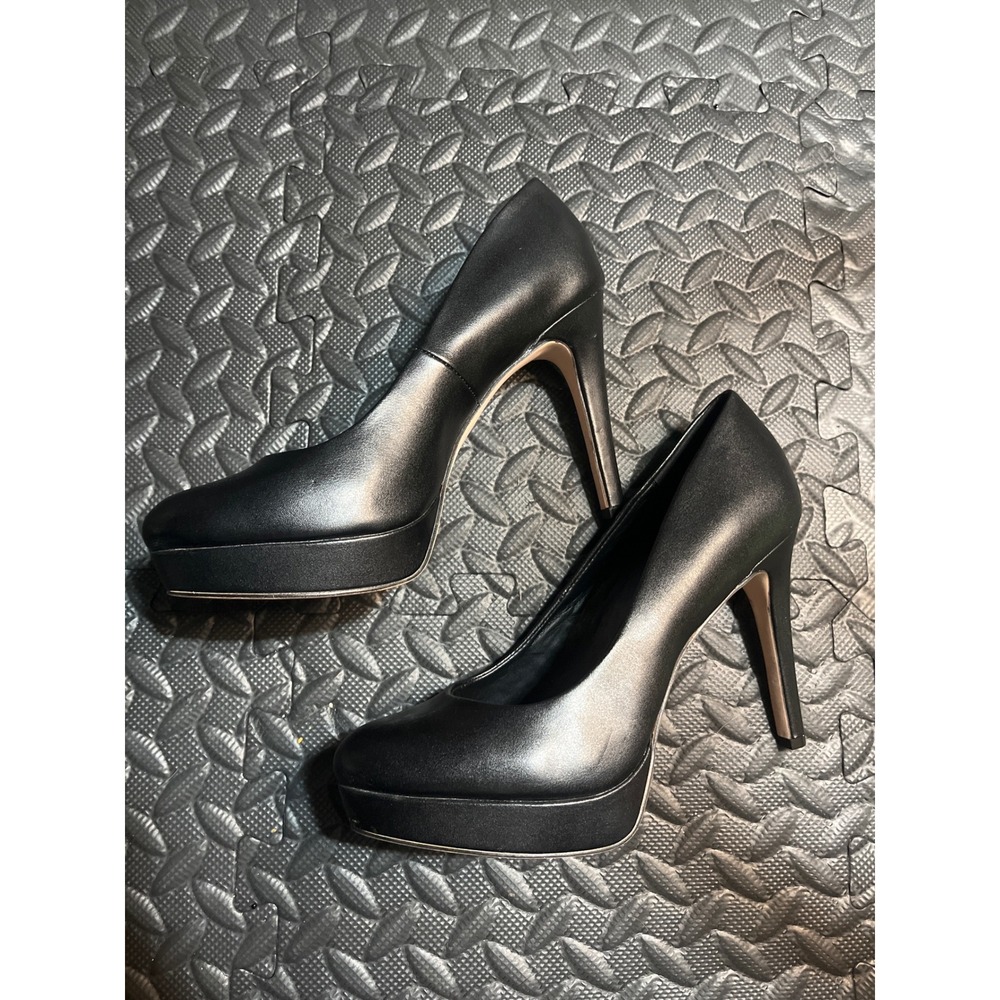 Jessica Simpson Black Heels